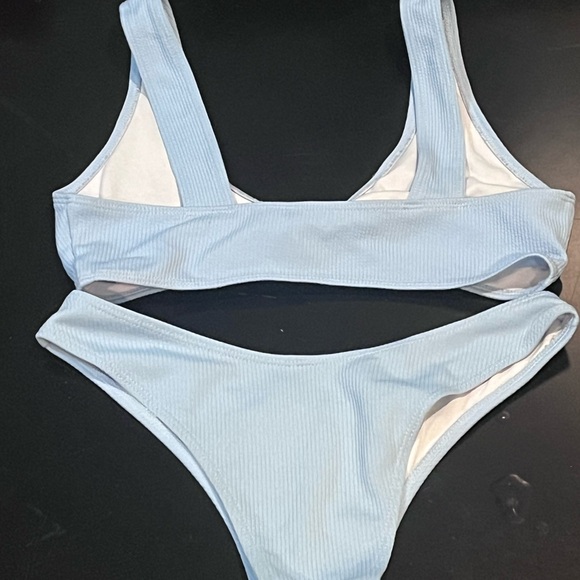 Light Blue Ribbed Bikini Set - Picture 2 of 4
